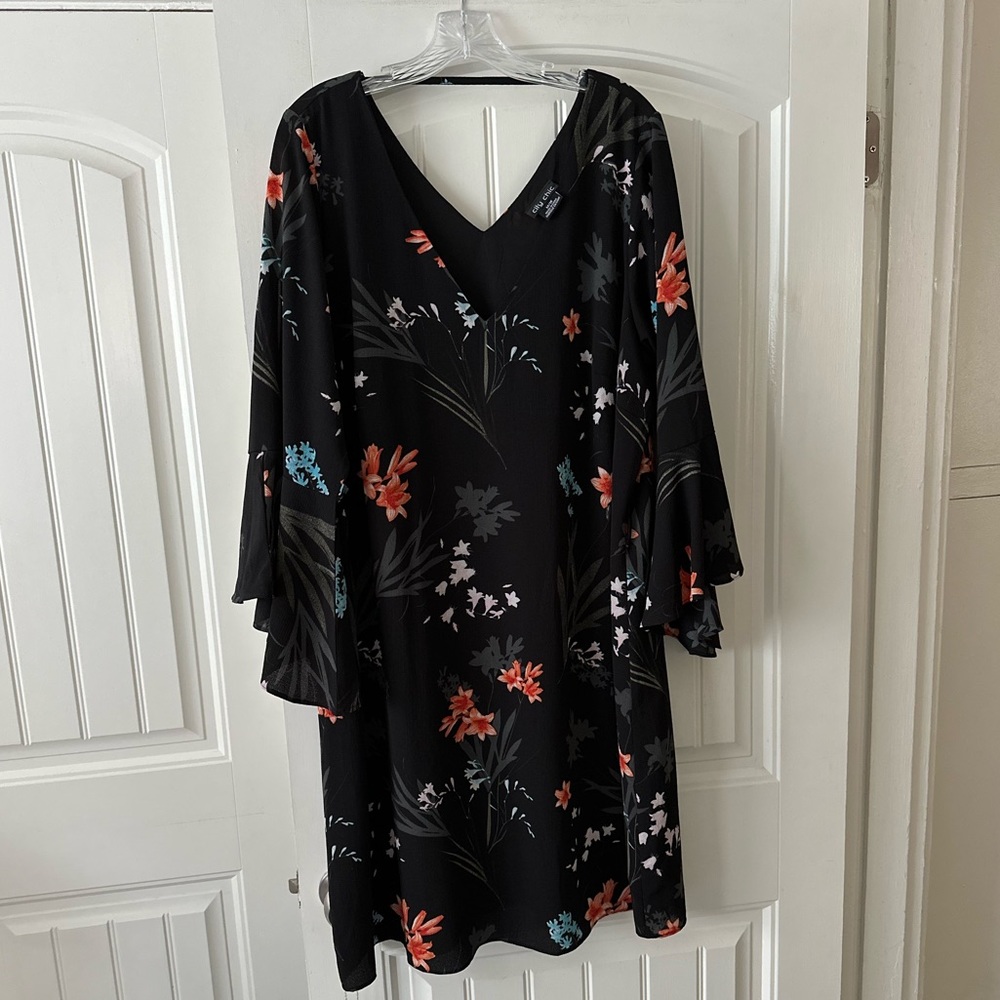 Size 18 City Chic Bell Sleeve Shift Dress
